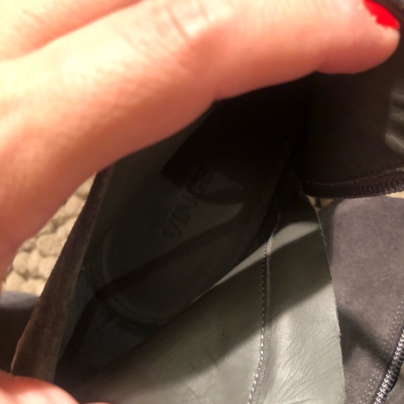 VINCE. Booties - Picture 5 of 10